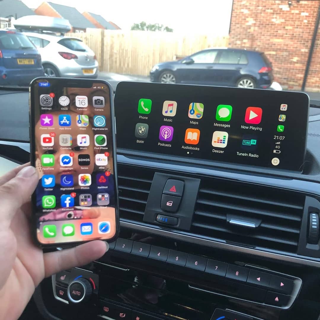 You are currently viewing BMW M140i Fullscreen Carplay