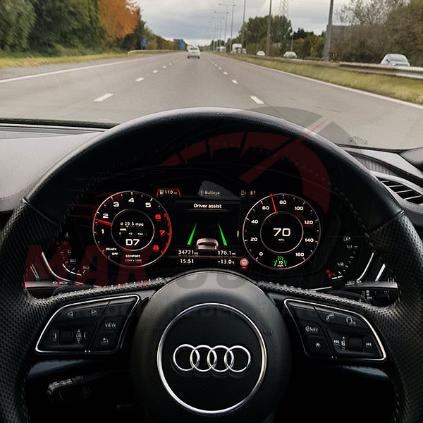 Audi-Lane-Assist-On-Motorway